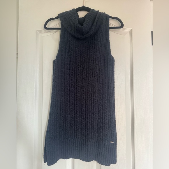 Hollister Rollneck Sleeveless Knit Jumper - Picture 7 of 7